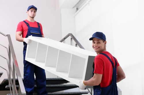 Local flat removals service helping customers move in Putney